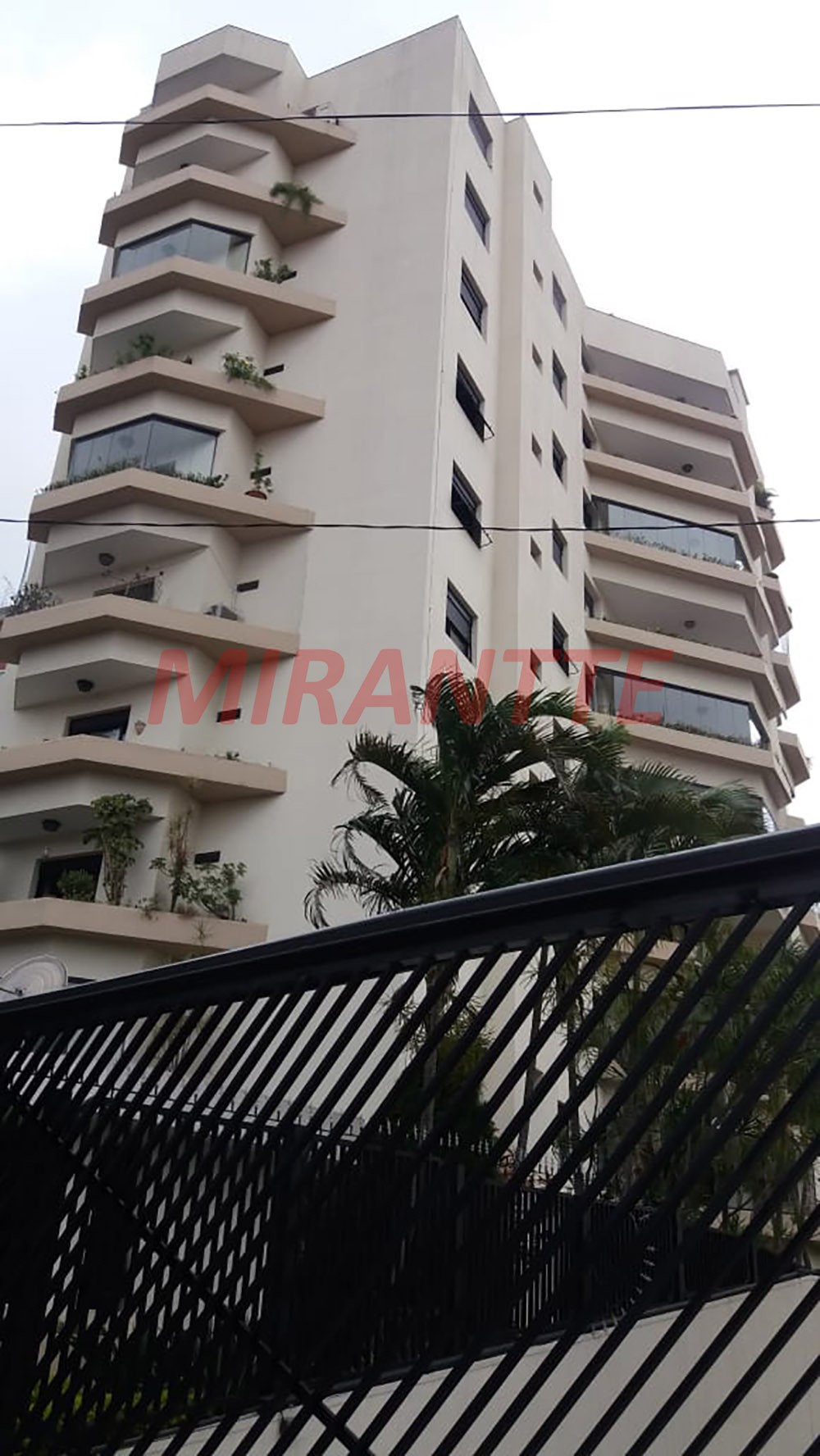 Apartamento com 4 quartos em Santana