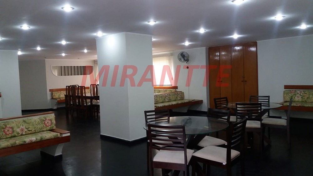 Apartamento com 4 quartos em Santana