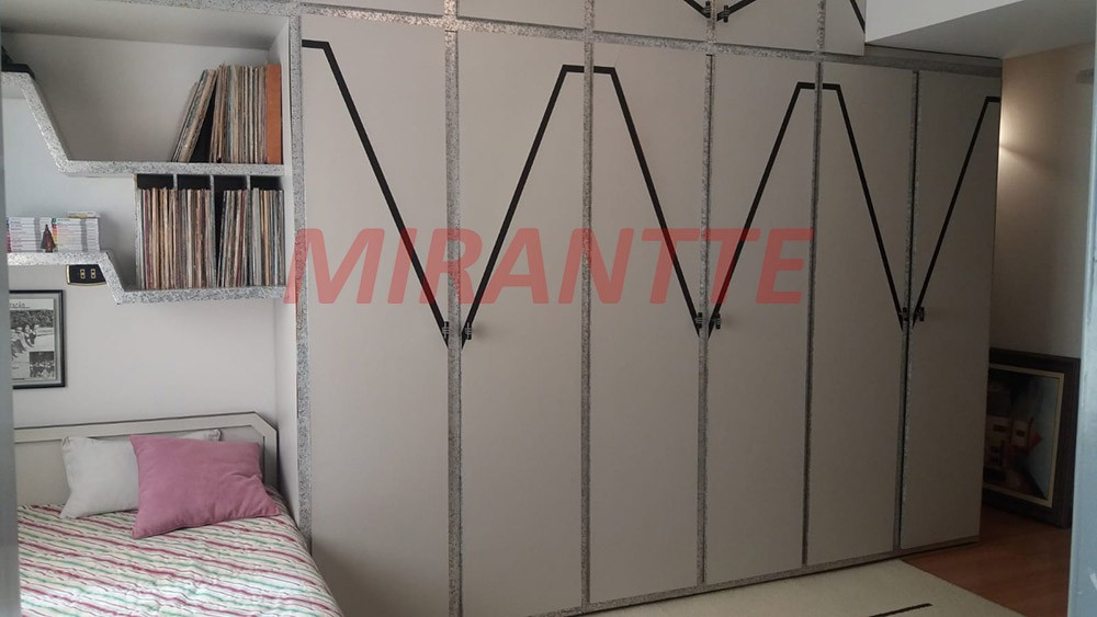 Apartamento com 4 quartos em Santana