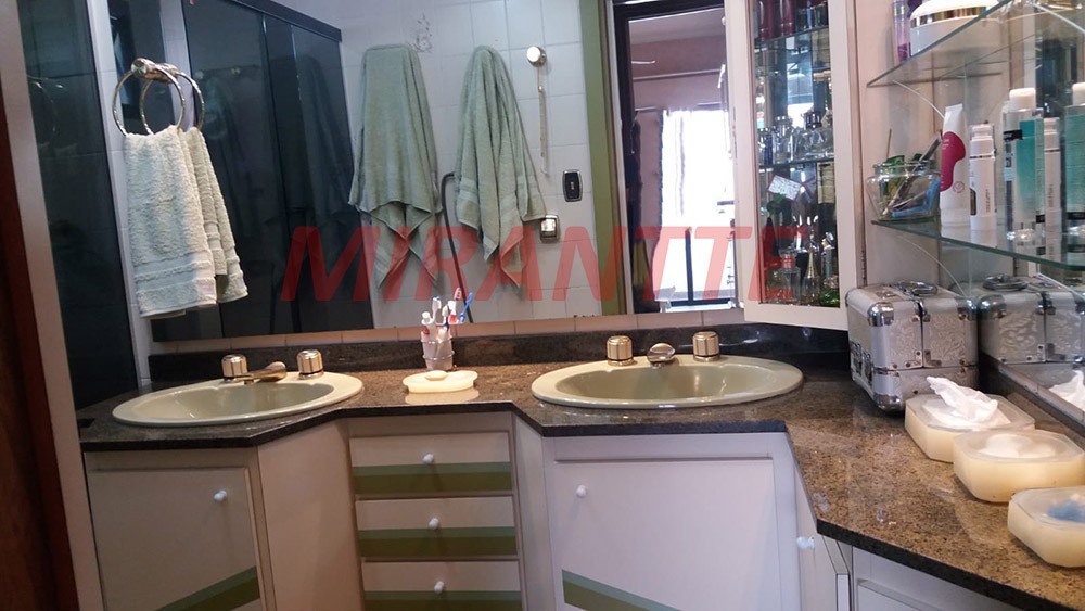 Apartamento com 4 quartos em Santana