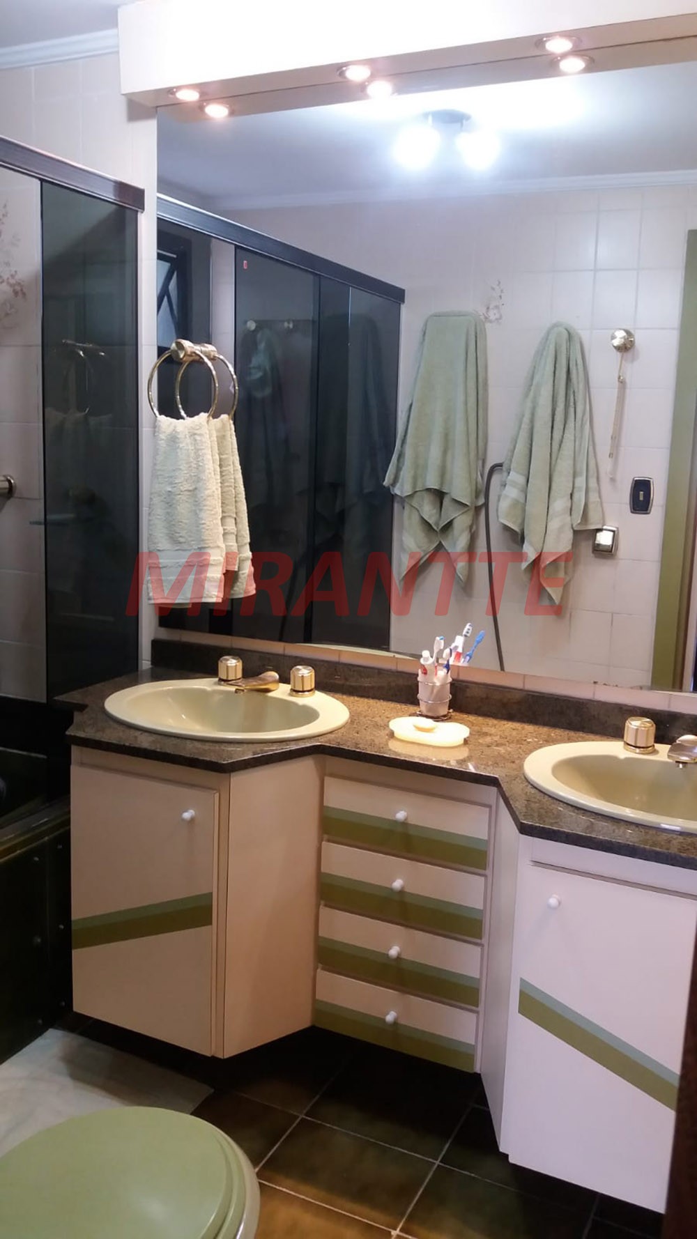 Apartamento com 4 quartos em Santana