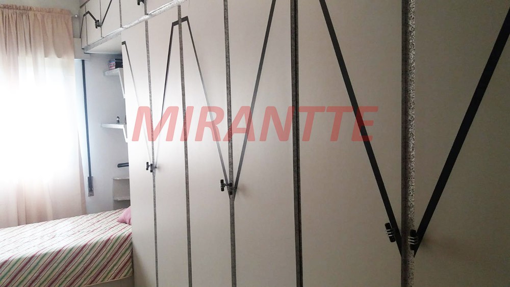 Apartamento com 4 quartos em Santana