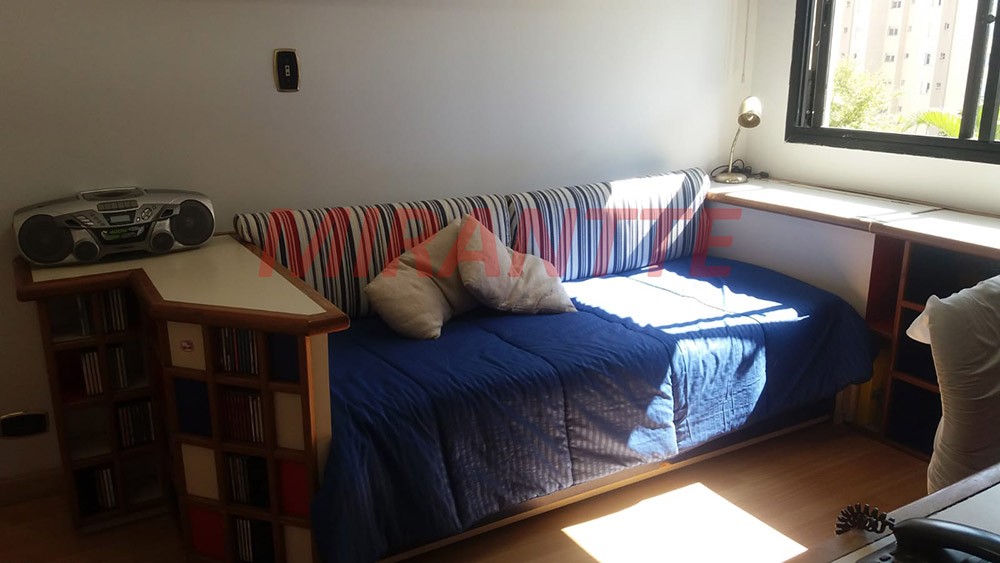 Apartamento com 4 quartos em Santana