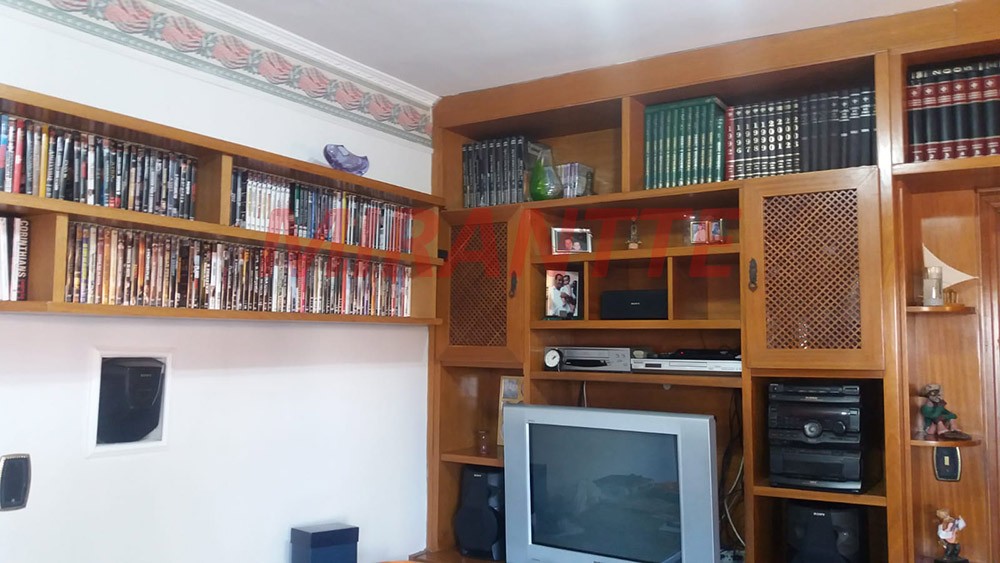 Apartamento com 4 quartos em Santana
