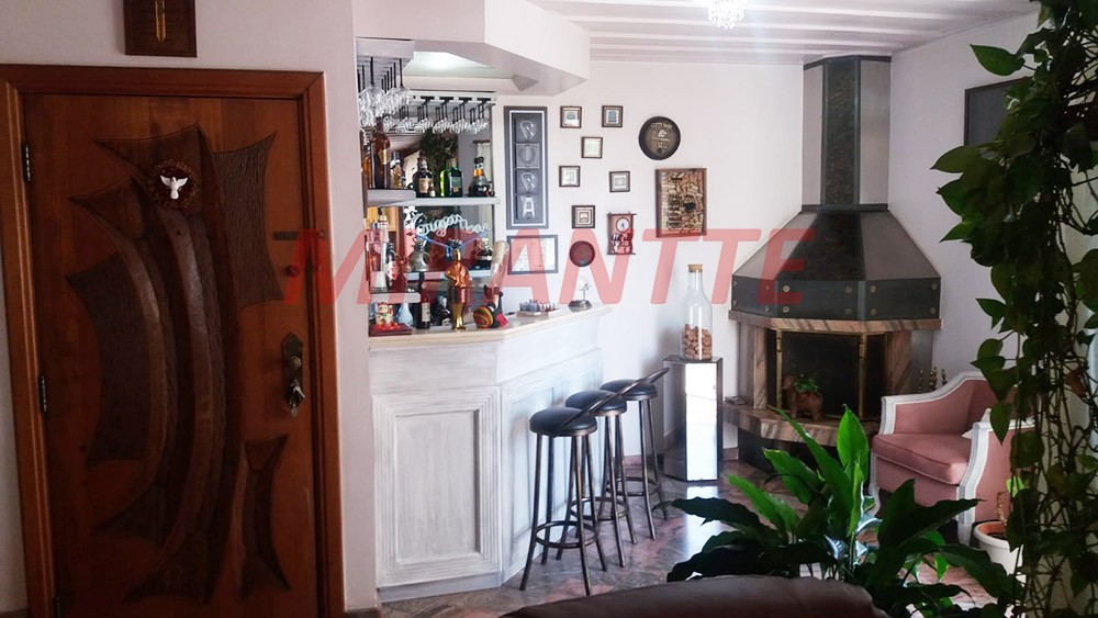 Apartamento com 4 quartos em Santana