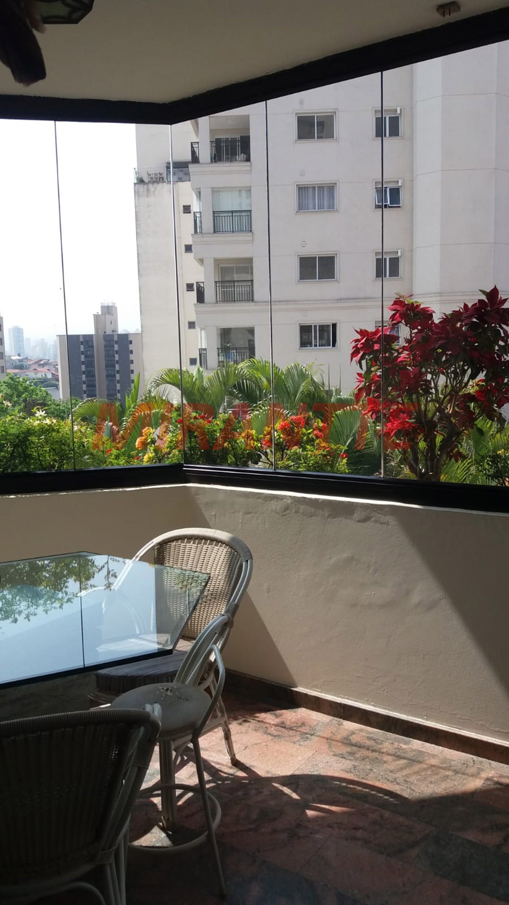 Apartamento com 4 quartos em Santana
