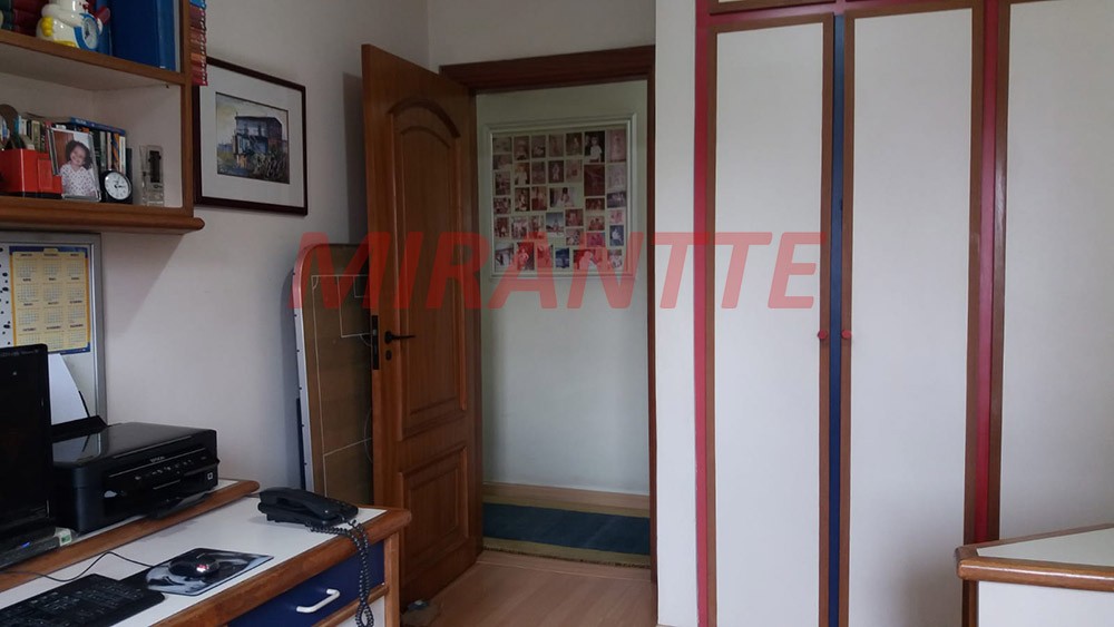 Apartamento com 4 quartos em Santana