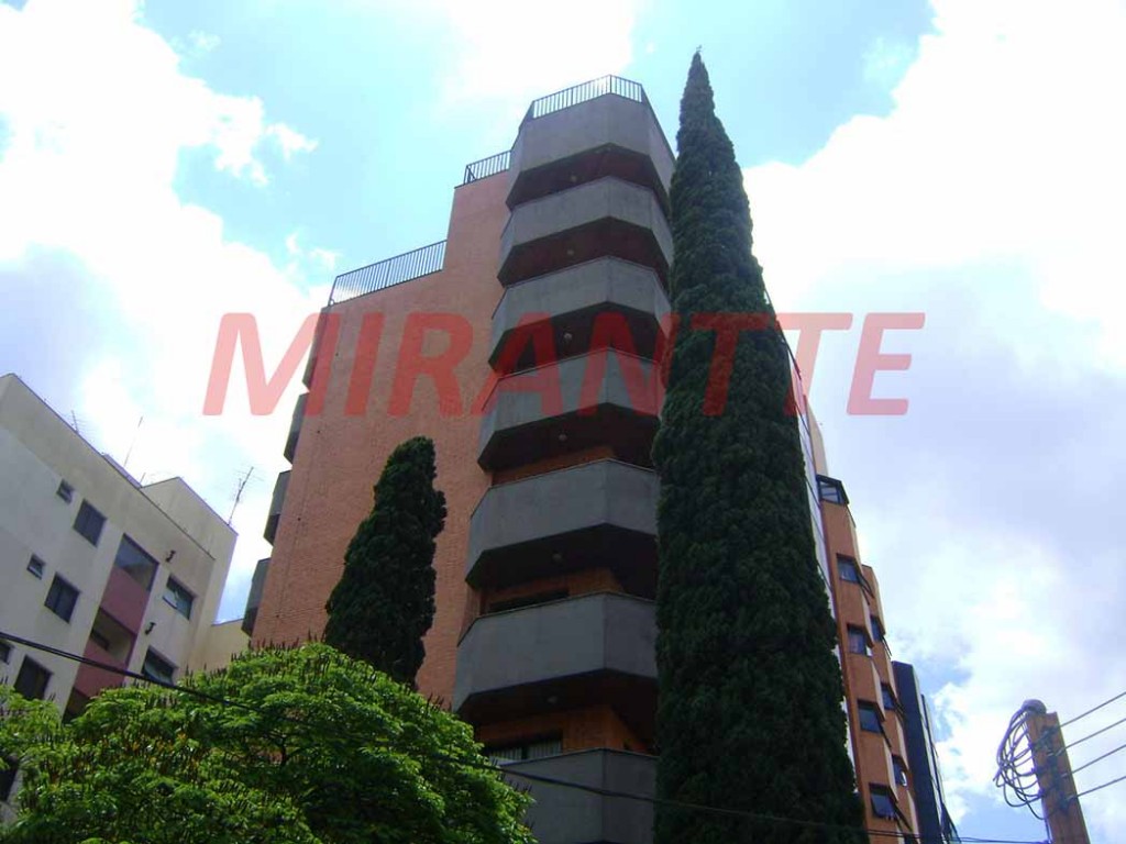 Apartamento de 200m² com 4 quartos em Água Fria