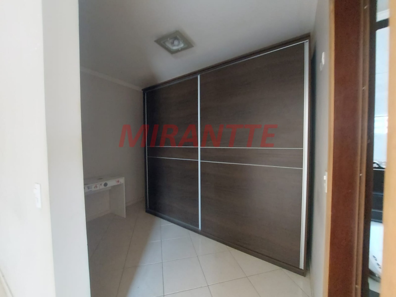 Sobrado de 176m² com 3 quartos em Santana