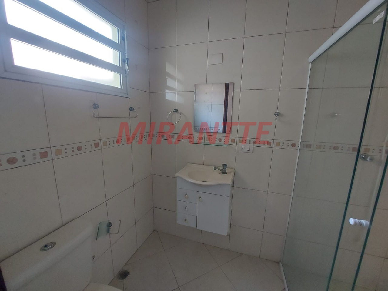 Sobrado de 176m² com 3 quartos em Santana