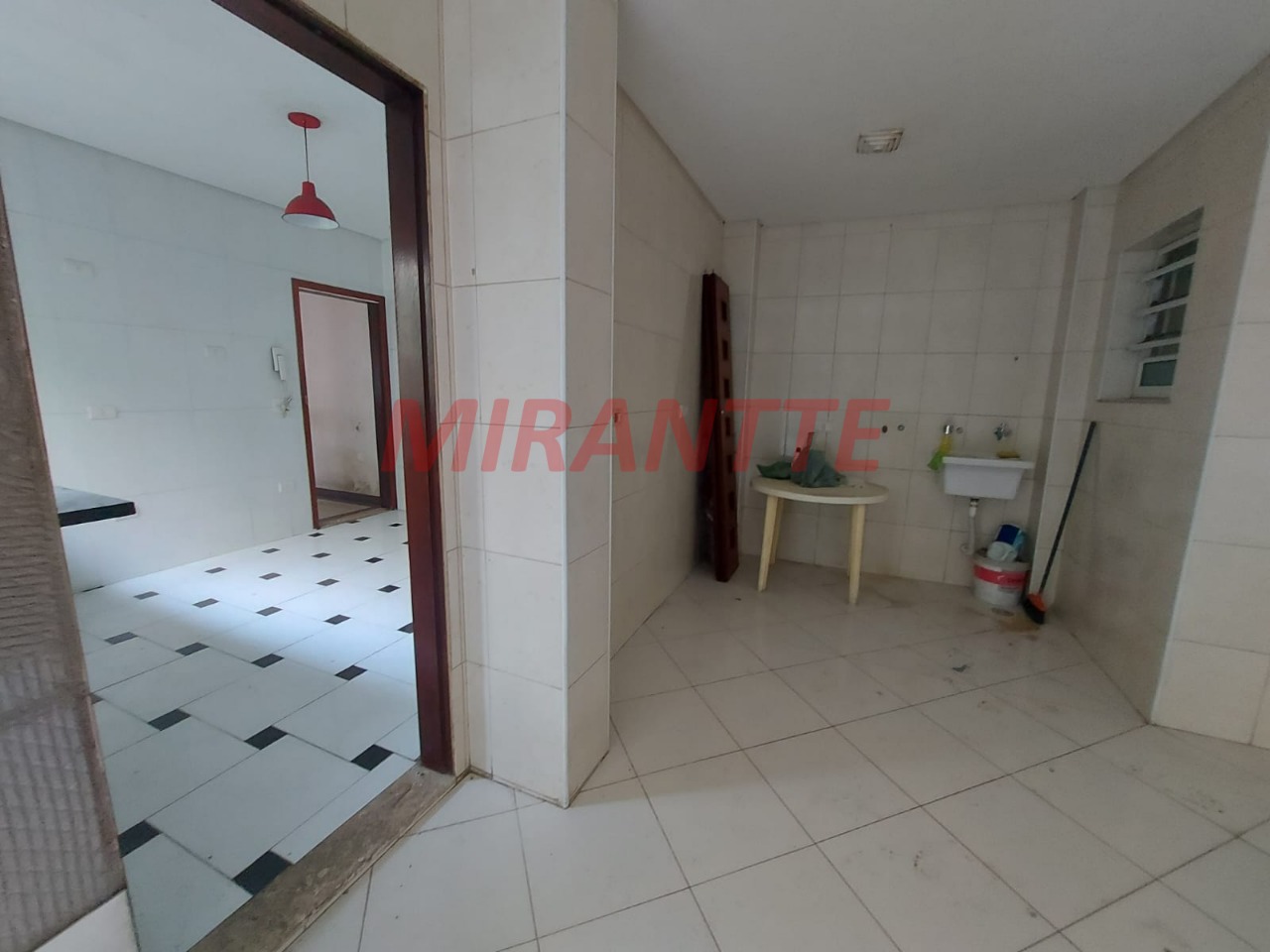 Sobrado de 176m² com 3 quartos em Santana