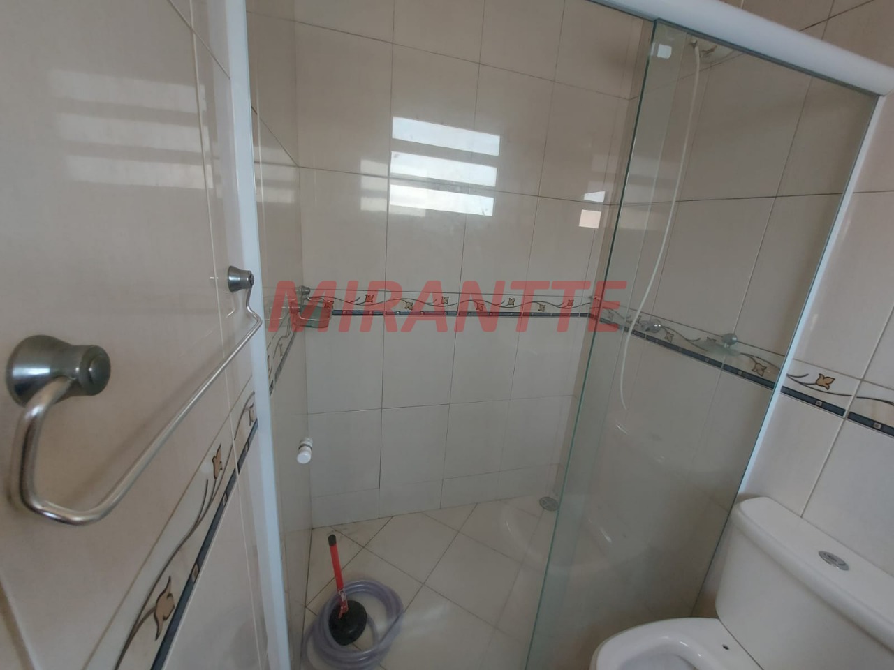 Sobrado de 176m² com 3 quartos em Santana