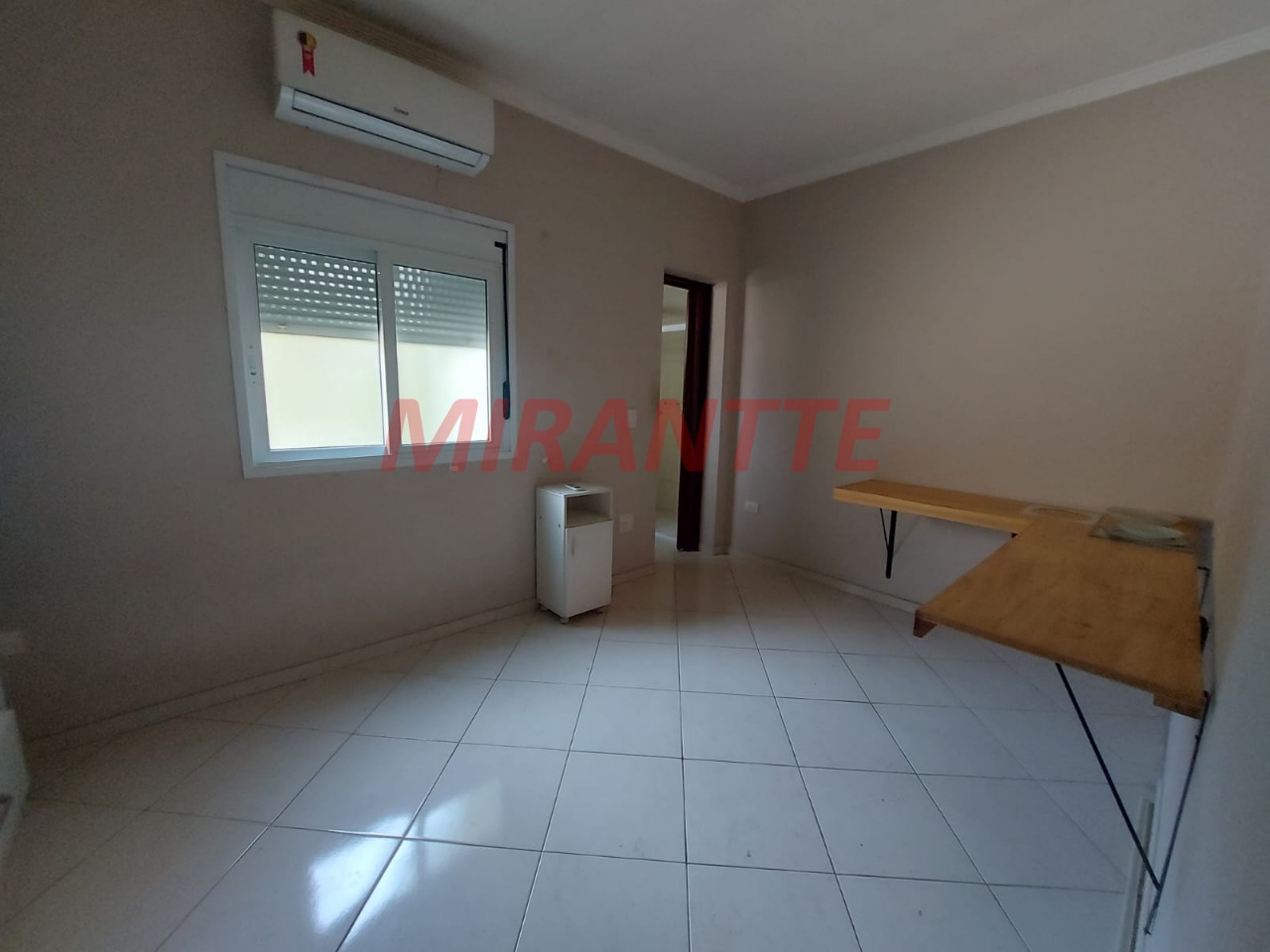 Sobrado de 176m² com 3 quartos em Santana