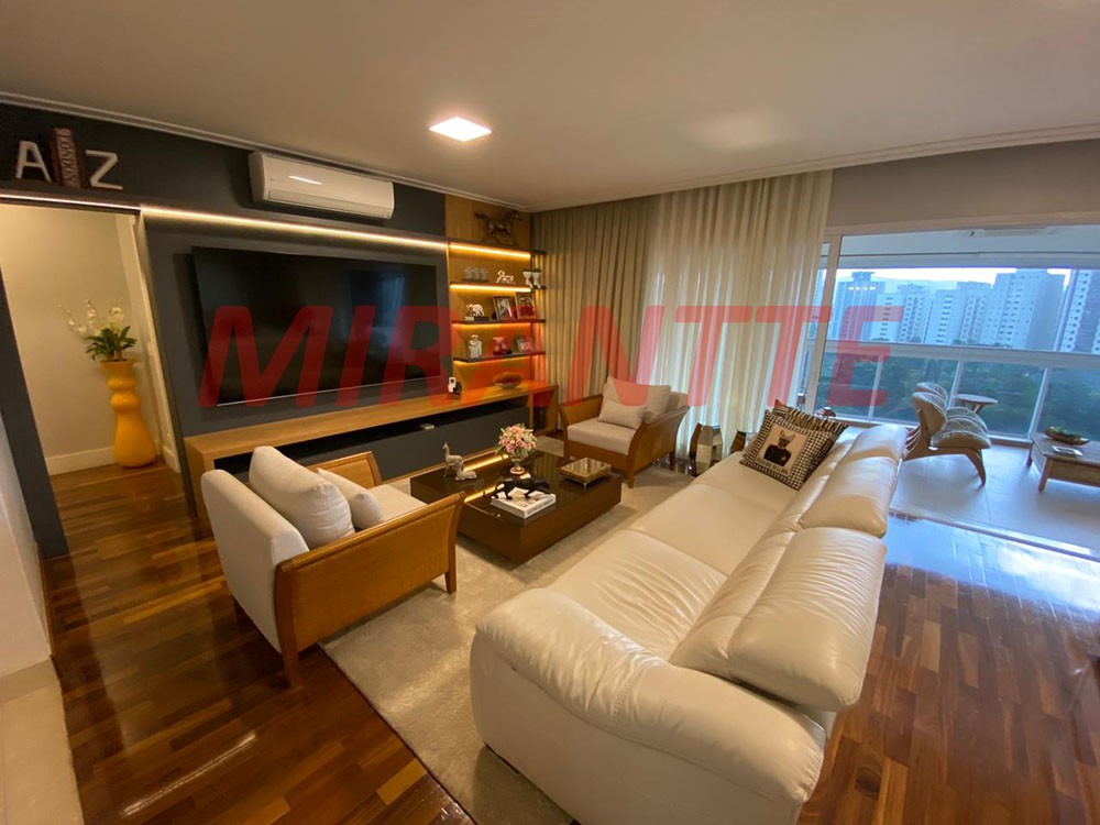 Apartamento de 260m² com 4 quartos em Santana