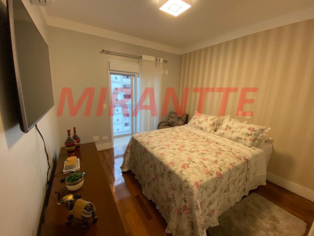 Apartamento de 260m² com 4 quartos em Santana