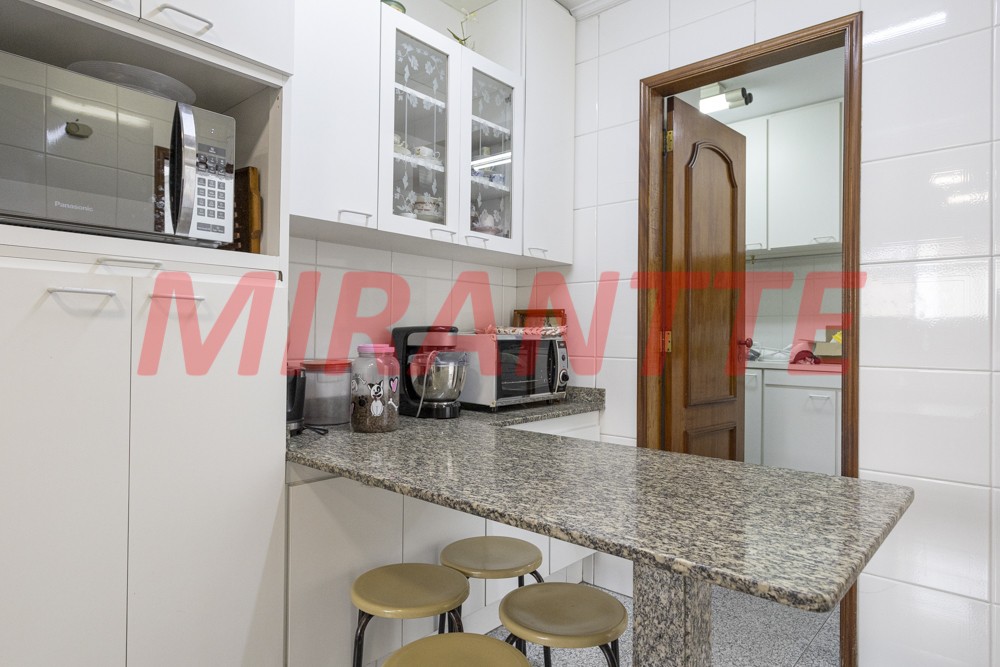 Sobrado de 314m² com 5 quartos em Santana
