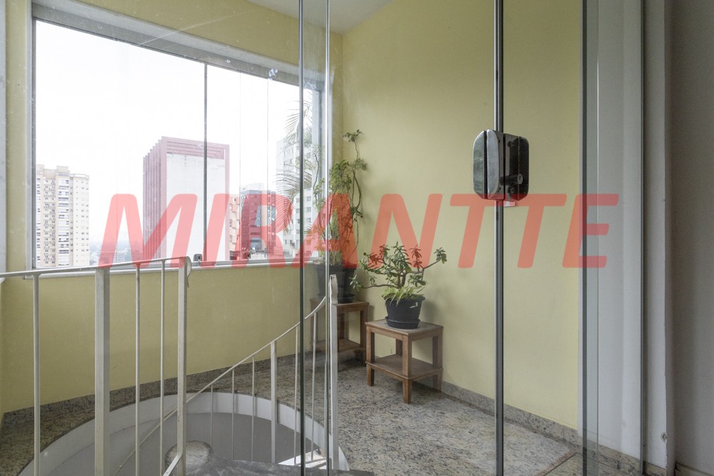 Sobrado de 314m² com 5 quartos em Santana