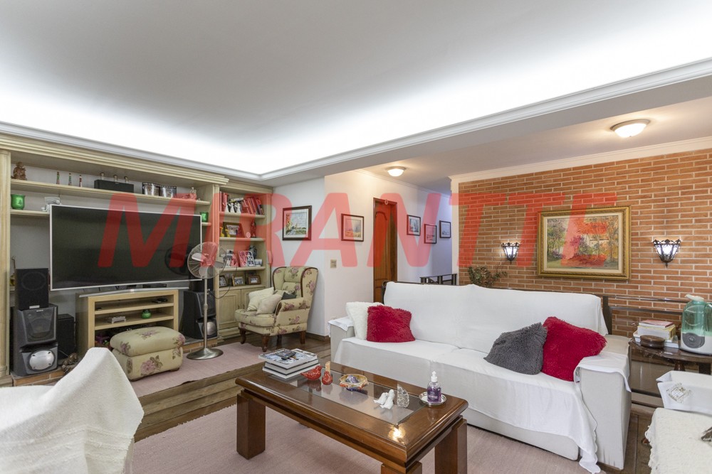 Sobrado de 314m² com 5 quartos em Santana