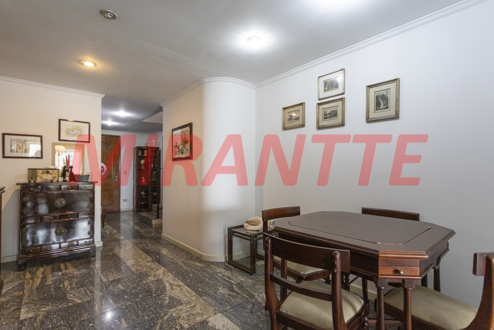 Sobrado de 314m² com 5 quartos em Santana