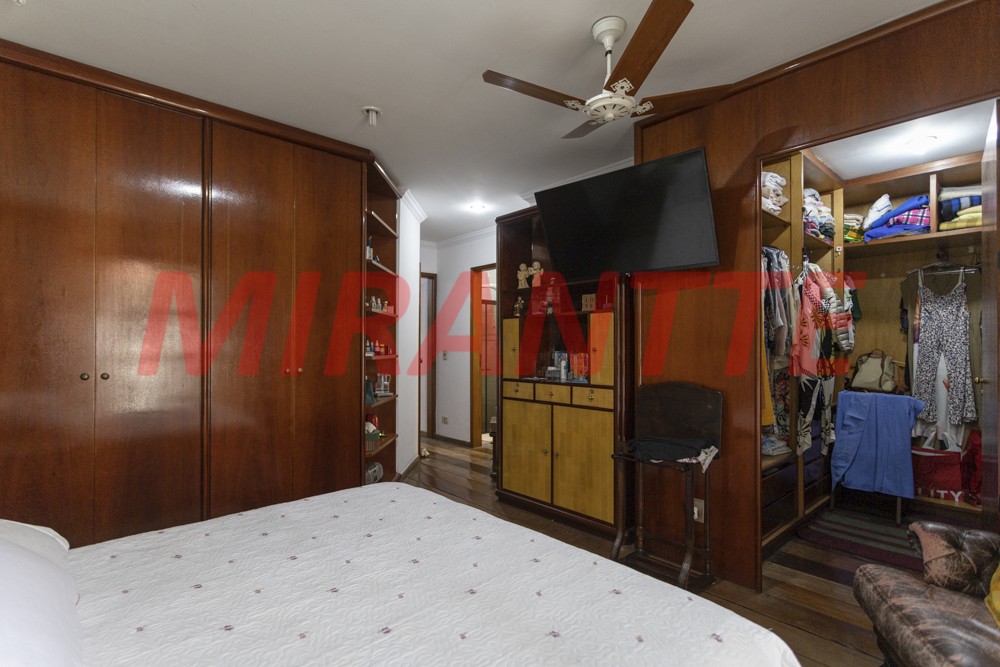 Sobrado de 314m² com 5 quartos em Santana