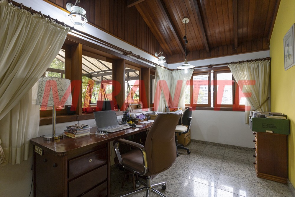 Sobrado de 314m² com 5 quartos em Santana