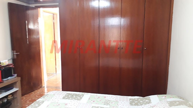 Casa terrea de 250m² com 3 quartos em Vila Nivi
