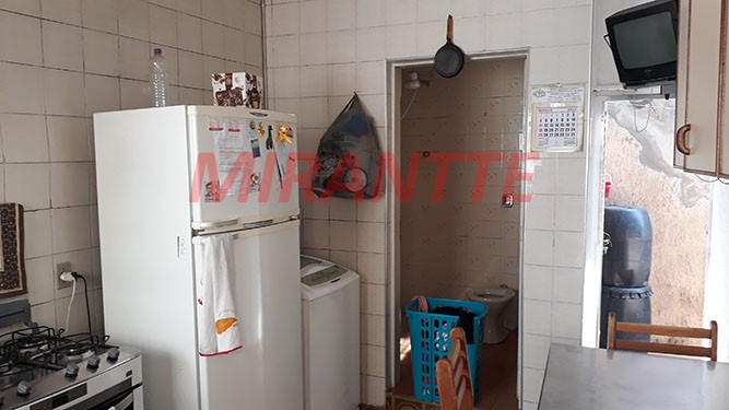 Casa terrea de 250m² com 3 quartos em Vila Nivi