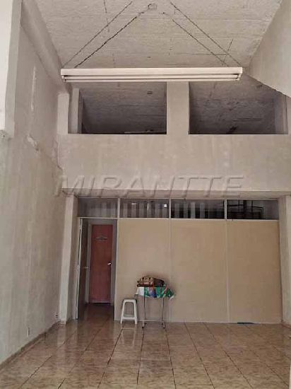 Comercial de 450m² em Vila Mazzei