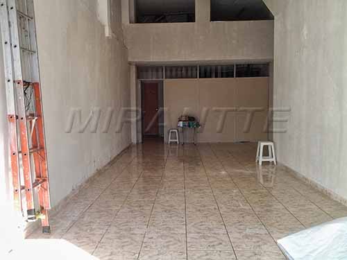 Comercial de 450m² em Vila Mazzei