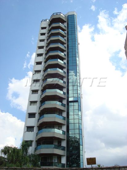 Apartamento de 262m² com 4 quartos em Horto Florestal