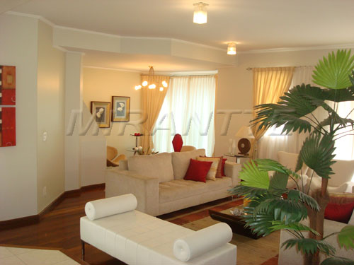 Apartamento de 262m² com 4 quartos em Horto Florestal