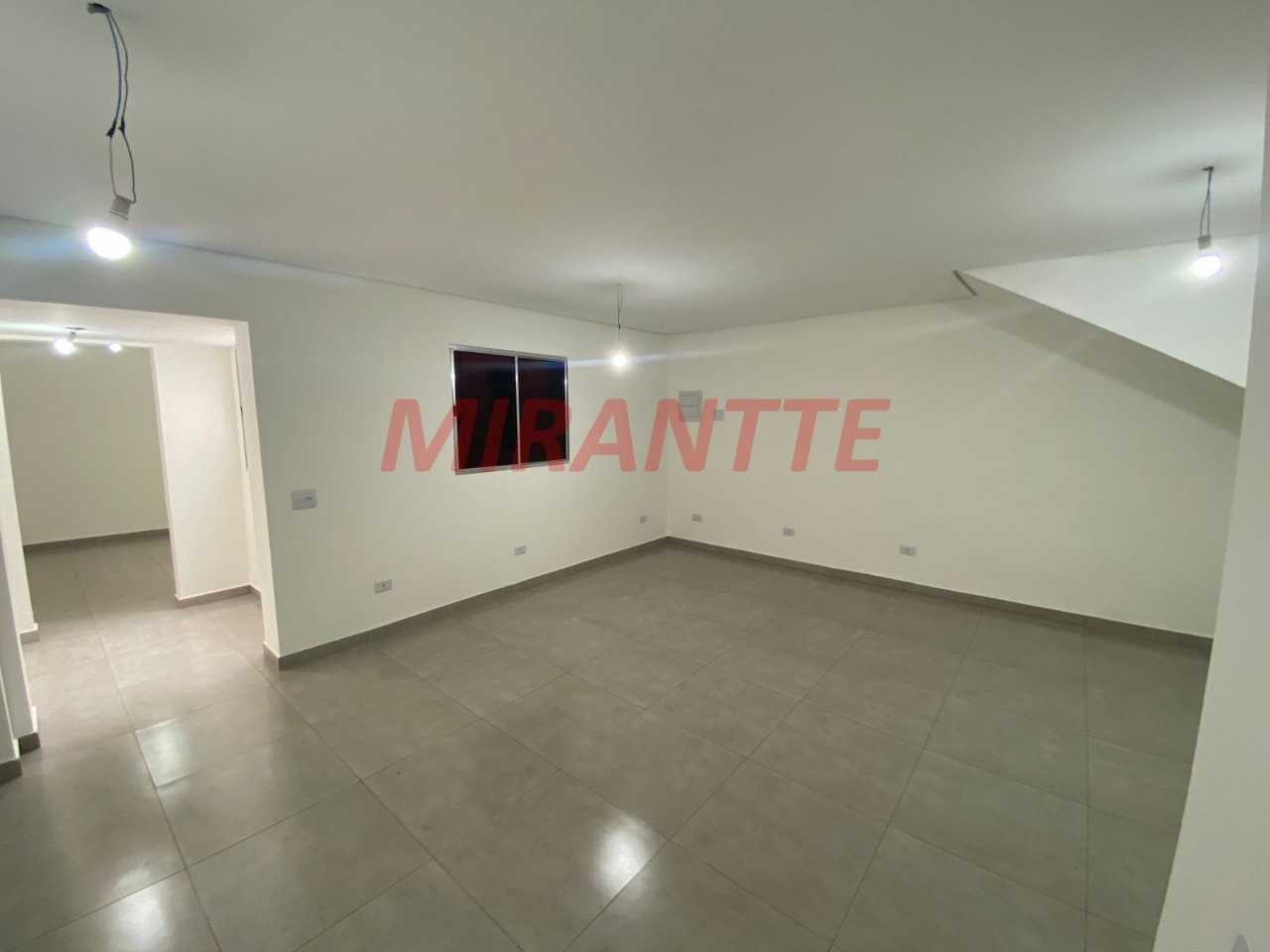 Comercial de 268m² em Santana