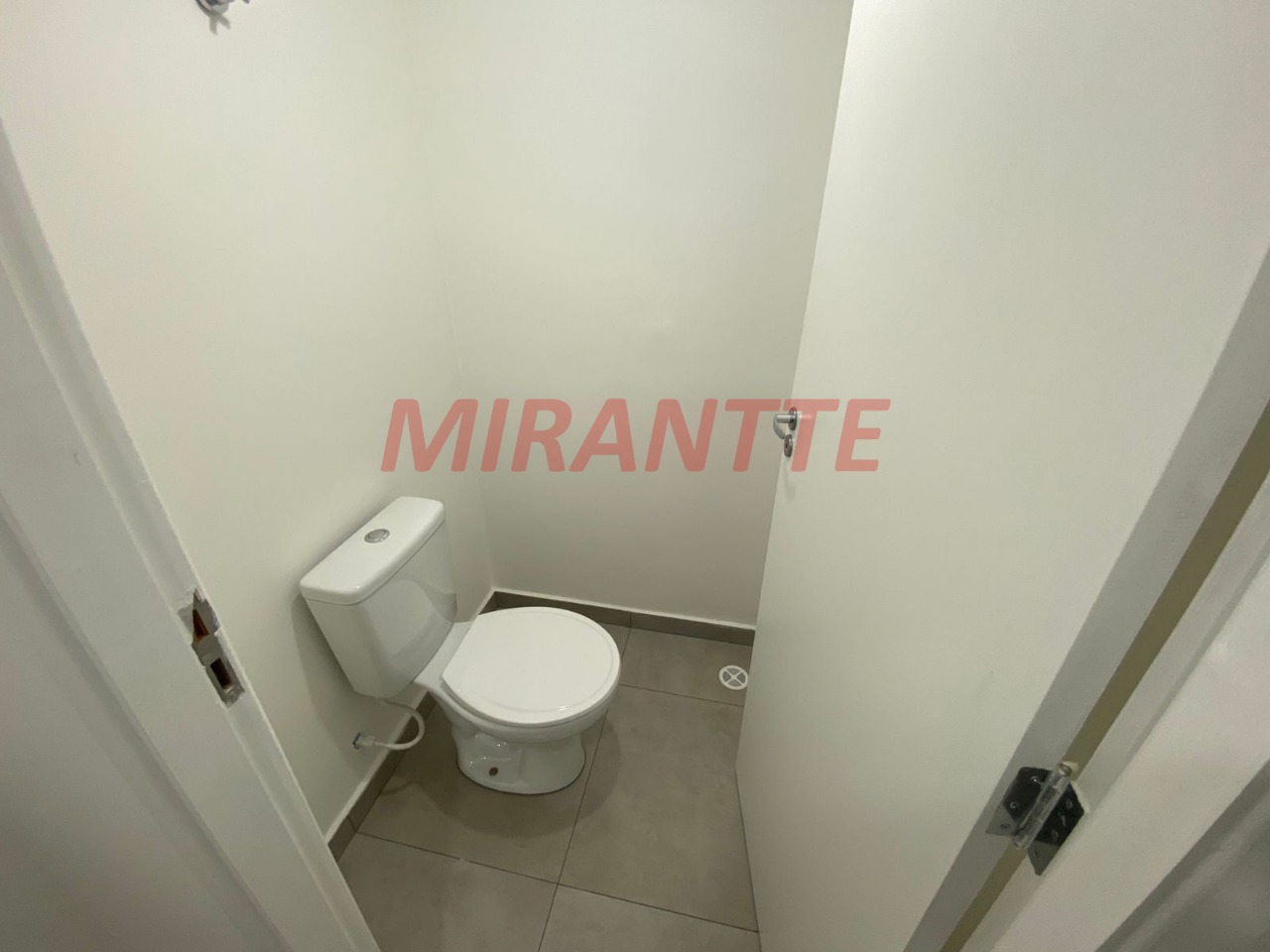 Comercial de 268m² em Santana