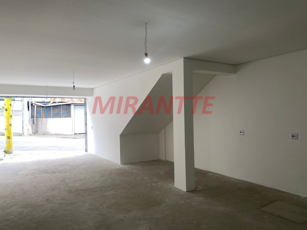 Comercial de 268m² em Santana