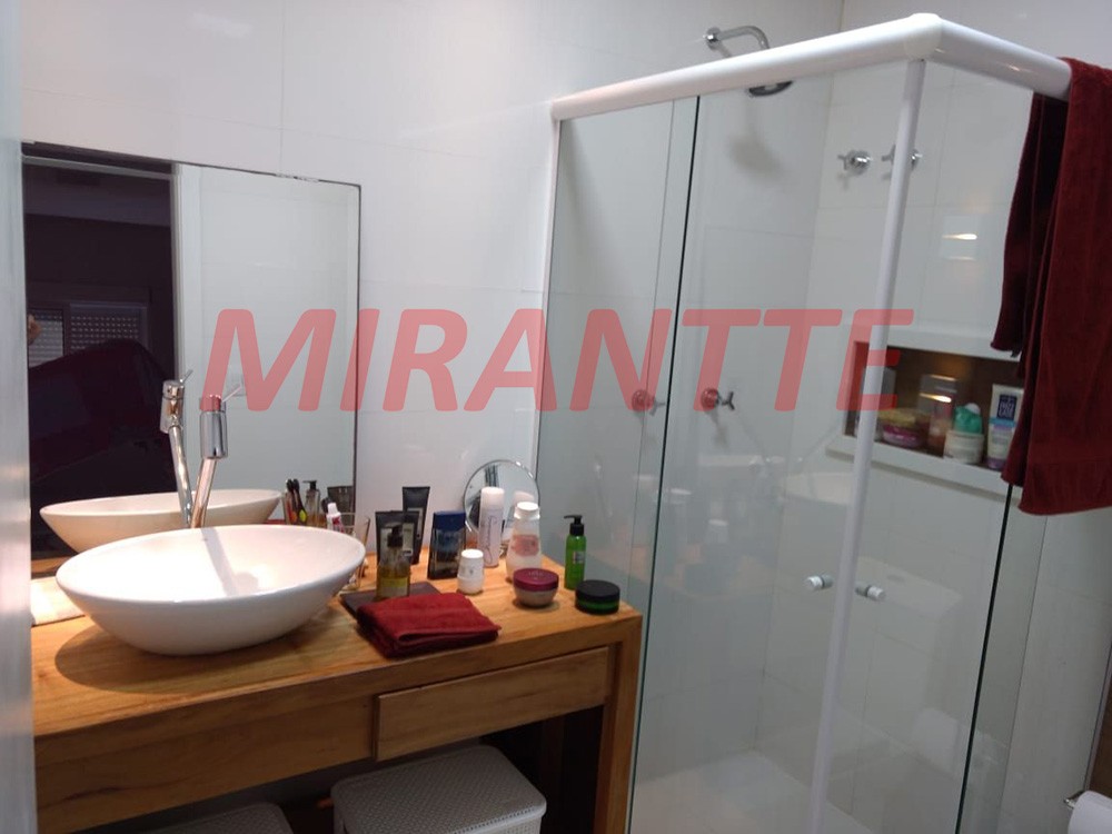 Casa terrea de 200m² com 3 quartos em Vila Ester