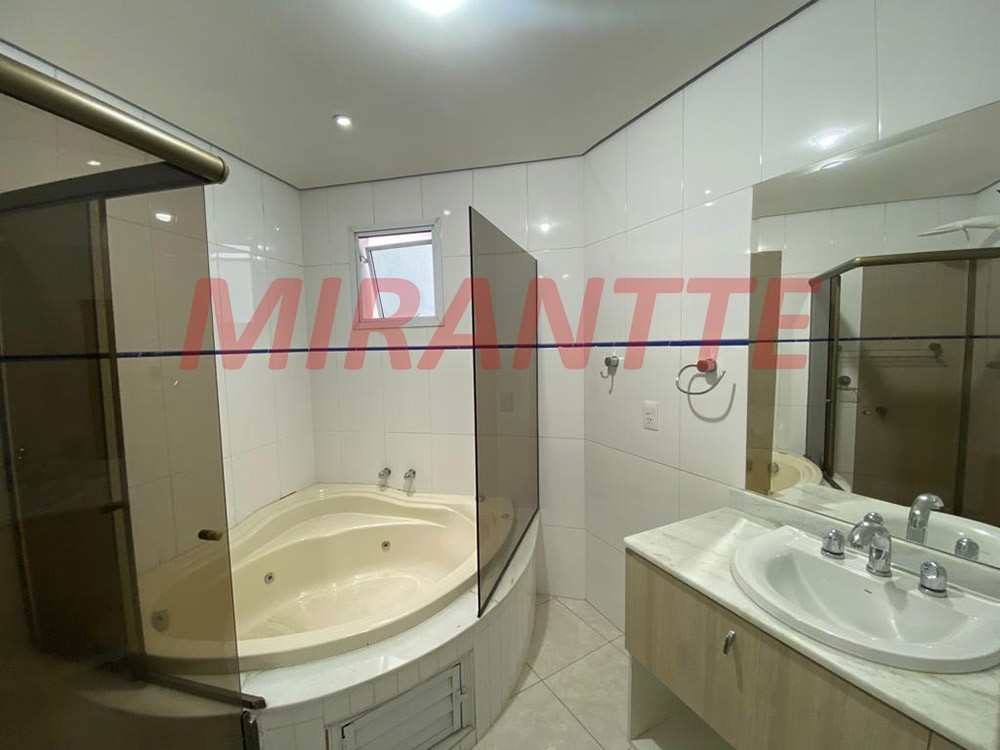 Sobrado de 384m² com 4 quartos em Jardim Bibi