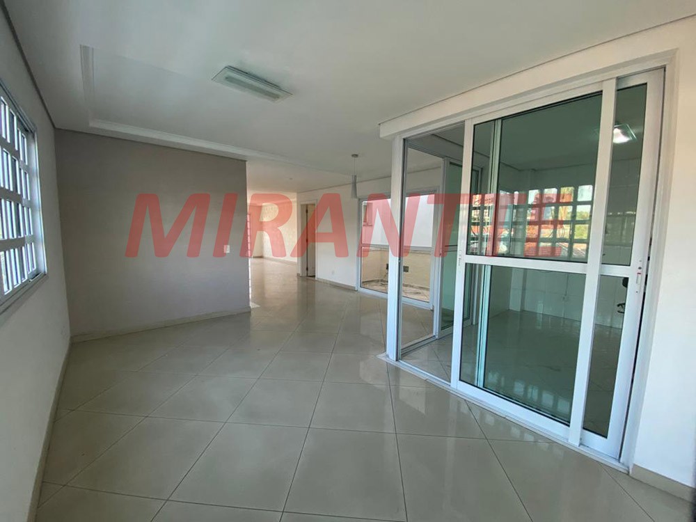 Sobrado de 384m² com 4 quartos em Jardim Bibi