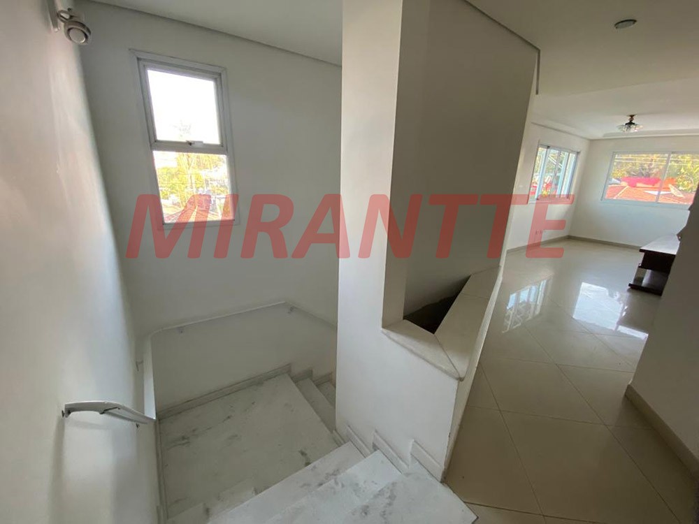 Sobrado de 384m² com 4 quartos em Jardim Bibi