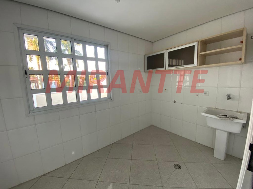 Sobrado de 384m² com 4 quartos em Jardim Bibi