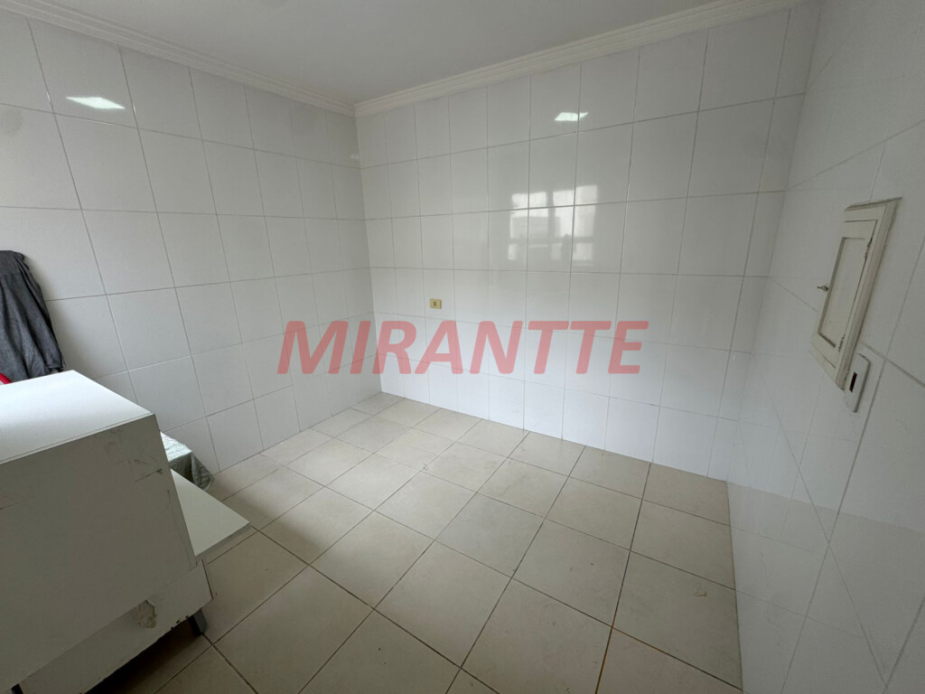 Comercial em Santana