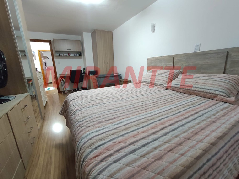 Sobrado de 96m² com 2 quartos em Cachoeirinha