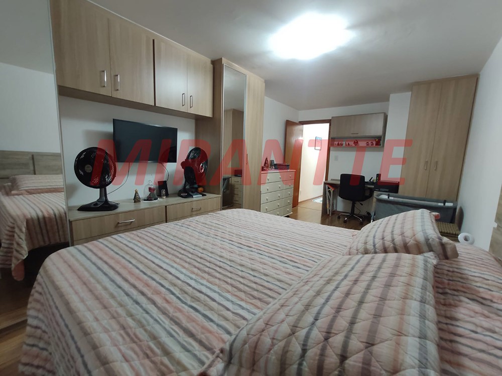 Sobrado de 96m² com 2 quartos em Cachoeirinha