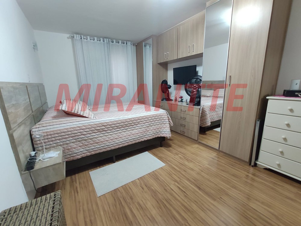 Sobrado de 96m² com 2 quartos em Cachoeirinha