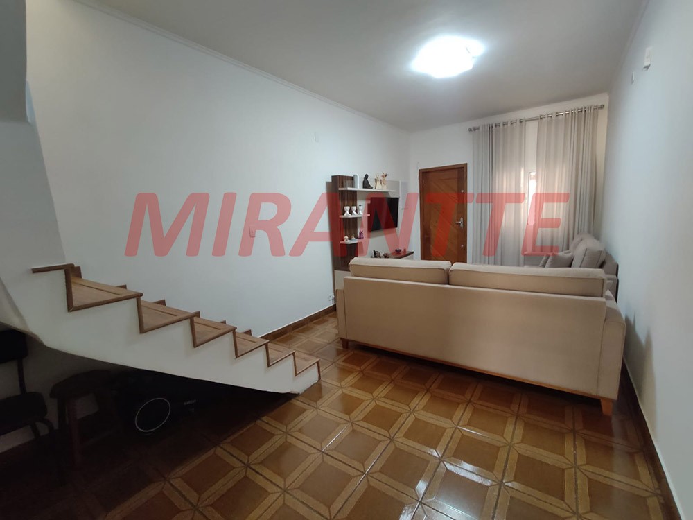 Sobrado de 96m² com 2 quartos em Cachoeirinha