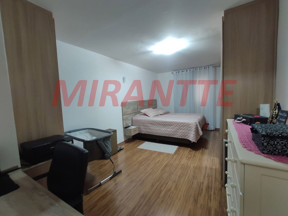 Sobrado de 96m² com 2 quartos em Cachoeirinha