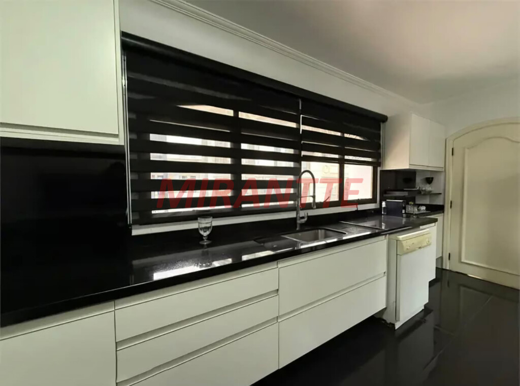 Apartamento de 204m² com 4 quartos em Santana