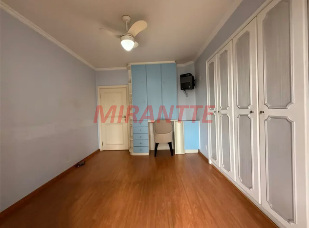 Apartamento de 204m² com 4 quartos em Santana