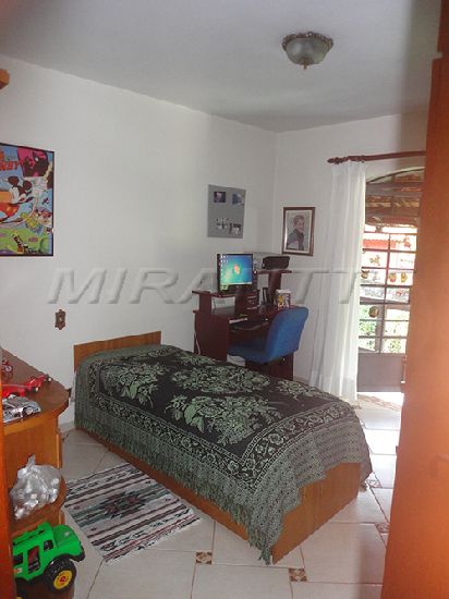 Casa terrea de 325m² com 3 quartos em Serra Da Cantareira