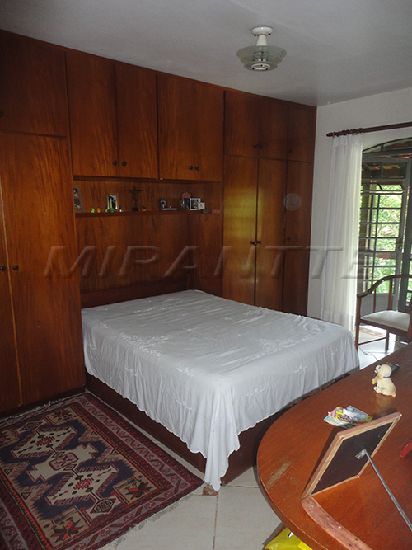Casa terrea de 325m² com 3 quartos em Serra Da Cantareira
