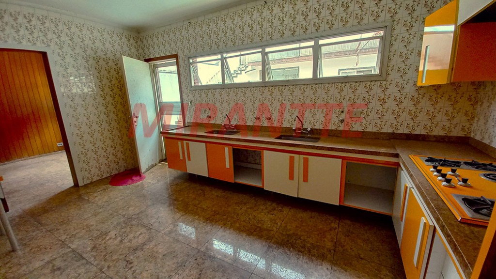 Sobrado de 377m² com 5 quartos em Palmas Do Tremembé